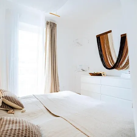 דירה 2 Bedroom - Zentral - Kueche - Balkon - Wifi - Netflix - Business - Kaffe - Parkhaus ויסבאדן