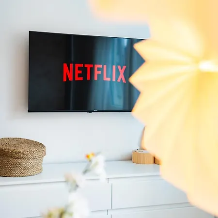 아파트 2 Bedroom - Zentral - Kueche - Balkon - Wifi - Netflix - Business - Kaffe - Parkhaus