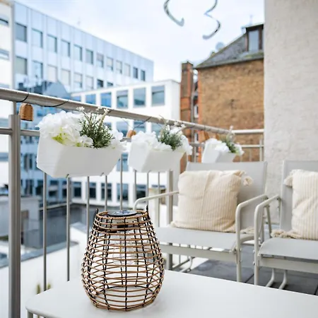 Appartement 2 Bedroom - Zentral - Kueche - Balkon - Wifi - Netflix - Business - Kaffe - Parkhaus Wiesbaden